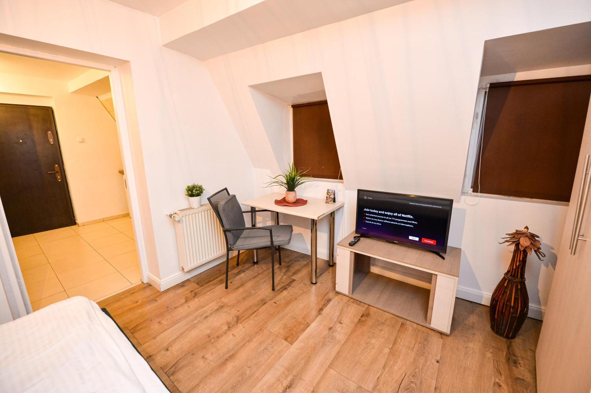 Central Unirii - Old Town Apartments Букурещ Екстериор снимка